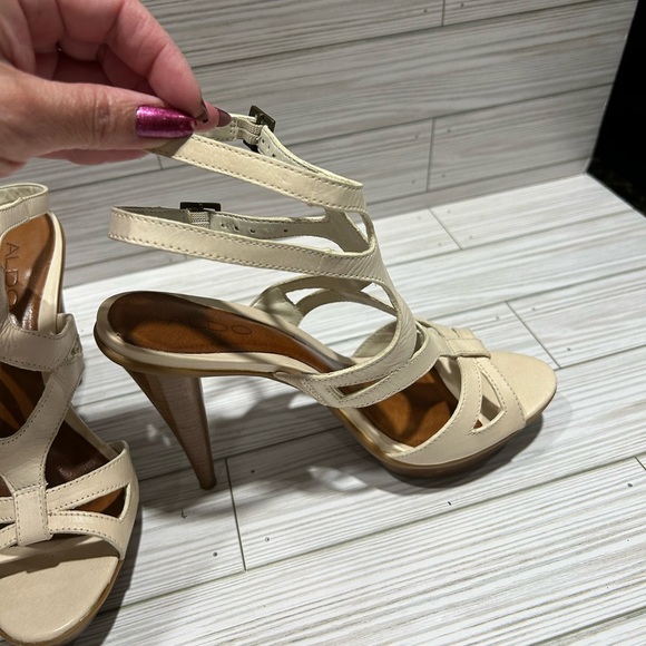ALDO Platform Heels - Picture 7 of 7